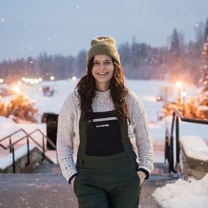 Meet your Posher, Courtney